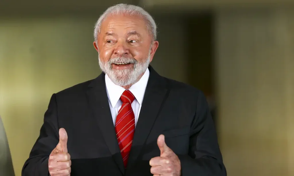 Presidente Lula antecipa sua chegada a Belém para quinta-feira, 13