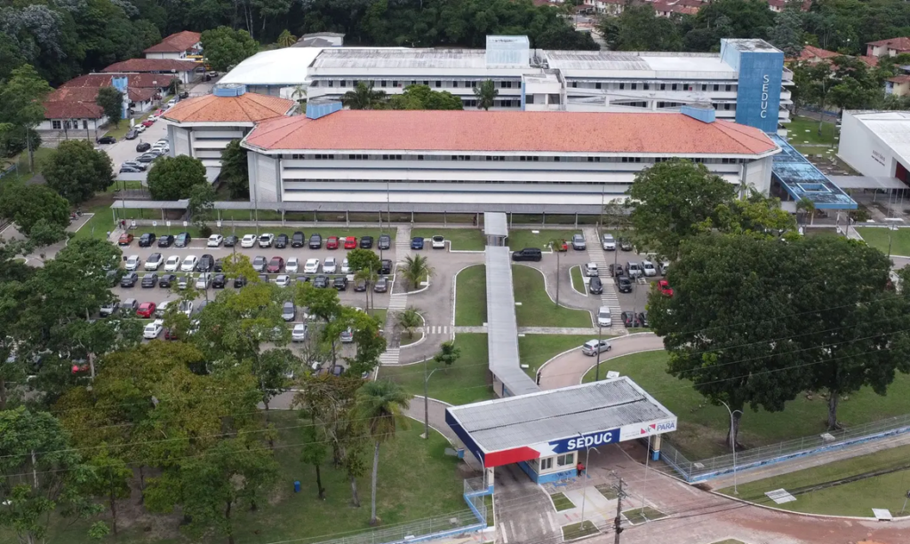 Seduc abre seleção para contratar analistas e assistentes administrativos