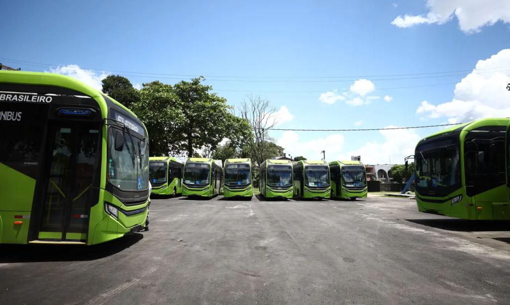 Artran recebe mais cinco ônibus elétricos para o BRT Metropolitano