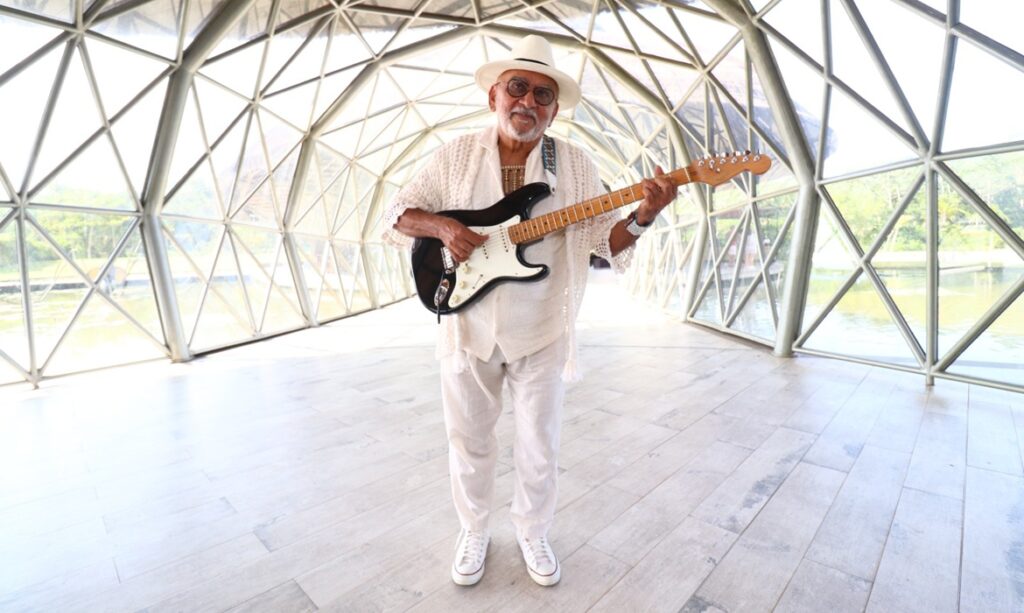 Manoel Cordeiro leva a música e a cultura amazônica ao Rio e a São Paulo