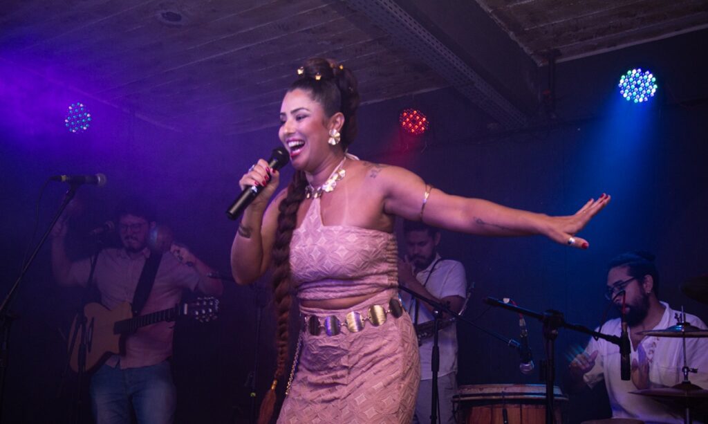 Stella do Cärmo celebra ancestralidade amazônica em show especial em Belém