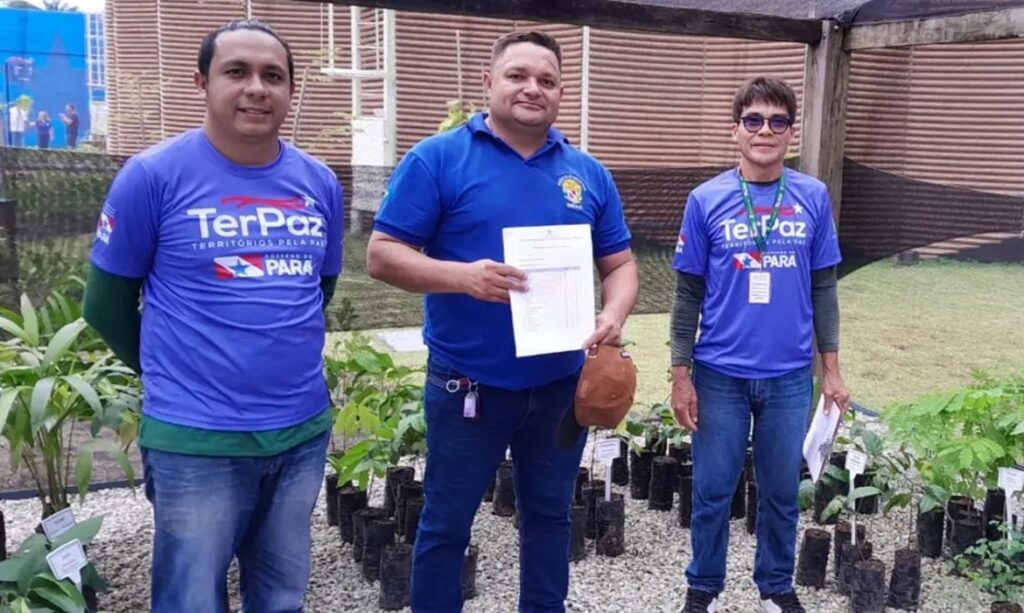 Ideflor-Bio amplia educação ambiental com viveiro e entrega de mudas na Usina da Paz de Benevides