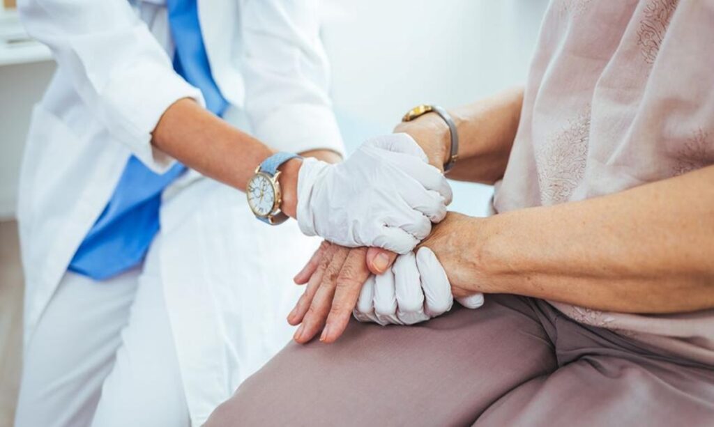 Lúpus: a doença invisível que afeta 65 mil brasileiros