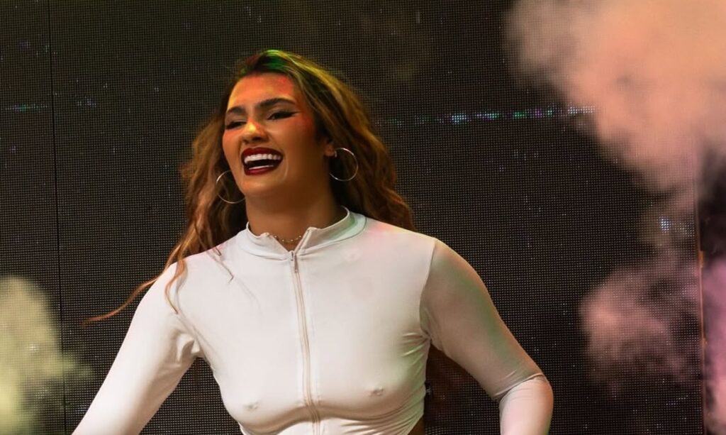 Karol Gerez, bailarina do cantor Zé Felipe, apontada como motivo da separação com Virginia, fala pela primeira vez