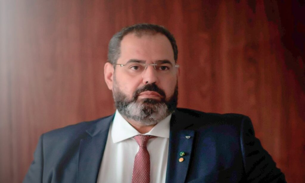 Dr. Eduardo Werneck explica os sintomas da Leucemia