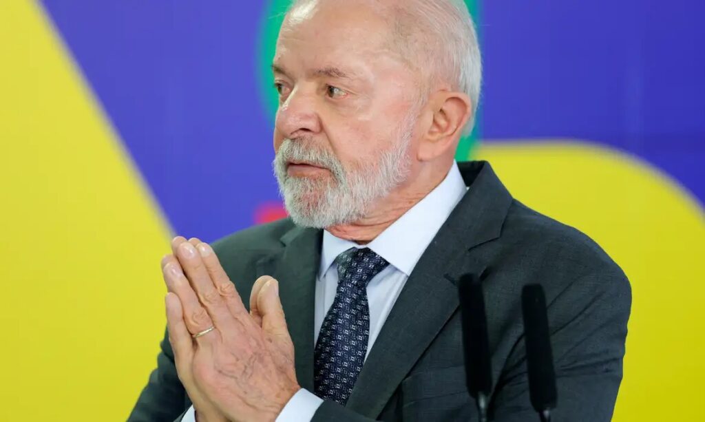 Lula atribui fraudes no INSS a afrouxamento de regras em governo anterior