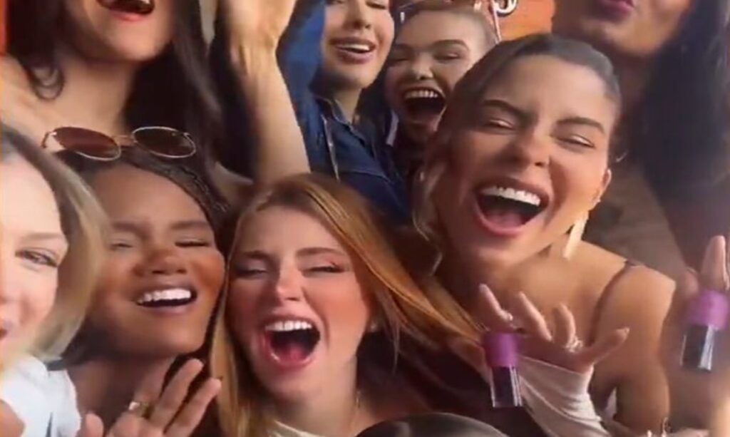 Influenciadora lança gloss inspirado no açaí durante evento em Belém