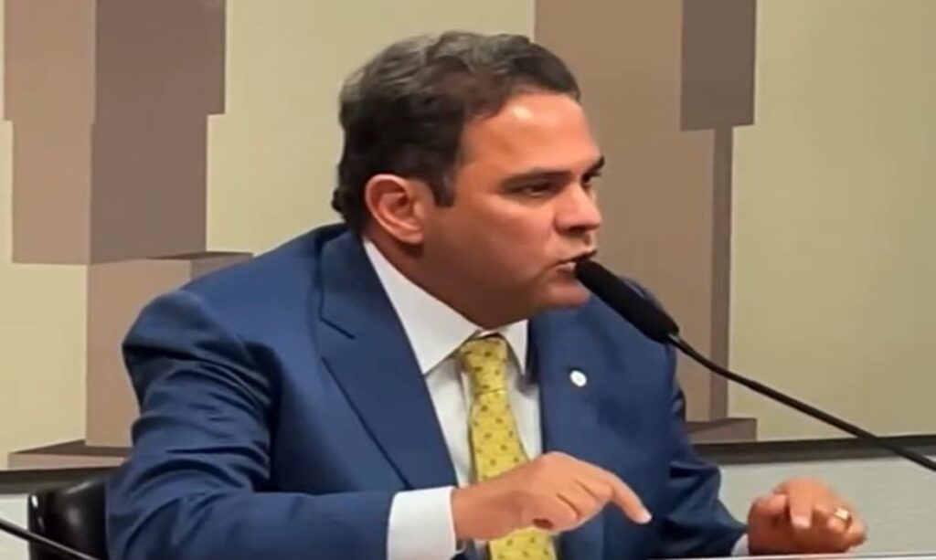 Priante apresenta relatório de Medida Provisória para áreas de habitação, saúde e educação