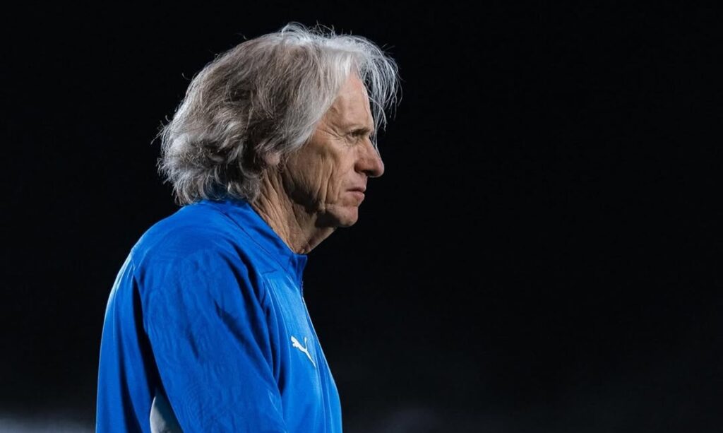 Jorge Jesus assina com Al-Nassr por um ano após indicação de Cristiano Ronaldo