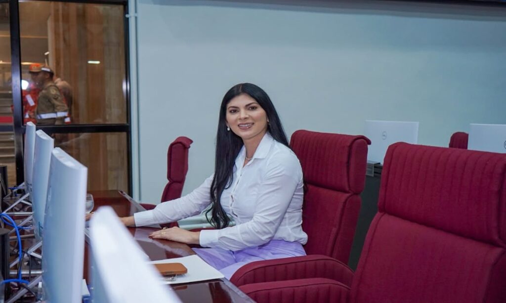 Diana Belo se destaca como uma das deputadas mais atuantes do Pará com 56% dos votos em enquete
