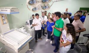 Elcione acompanha entrega de hospital em Melgaço