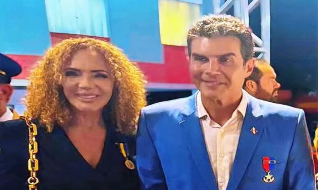 Adair Neves recebe a Medalha do Mérito Dom Pedro II