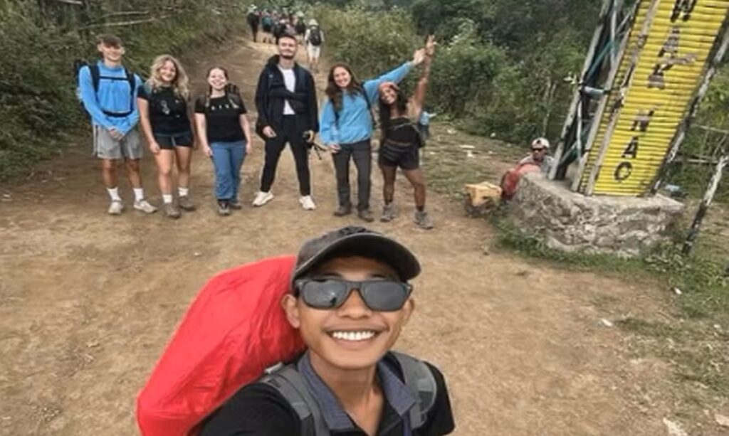 Polícia indonésia ouve guia e testemunhas sobre morte de brasileira no vulcão Rinjani
