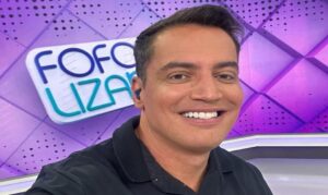 Leo Dias segue afastado do "Fofocalizando" e futuro no SBT permanece indefinido