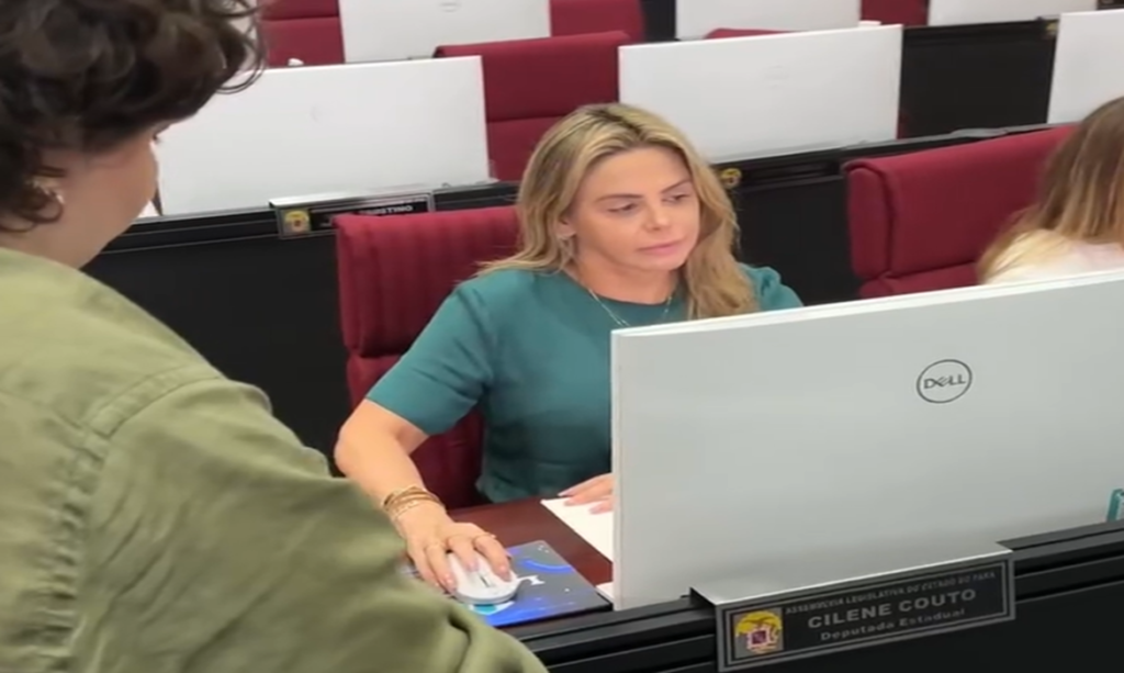Cilene Couto acompanha retomada das sessões ordinárias na Alepa