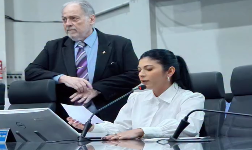 Deputada Diana Belo reforça compromisso com o Pará em dia de trabalhos na Alepa