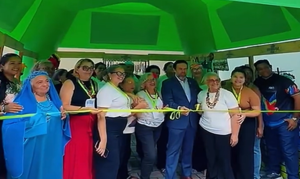 Rubens Magno visita a Feira Mulheres de Força