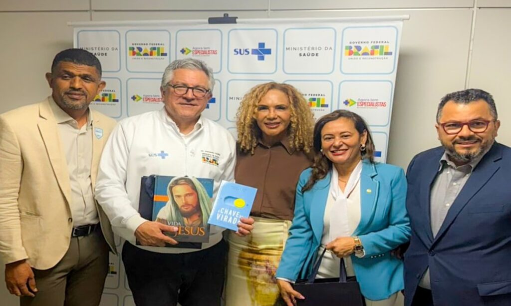 Empresária Adair Neves articula novas parcerias para a saúde com ministro Padilha em Brasília