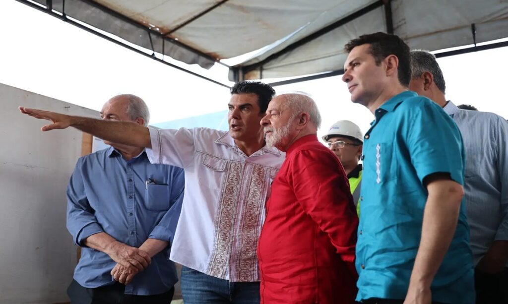 Ministro Jader Filho detalha investimentos em obras em Belém durante visita de Lula