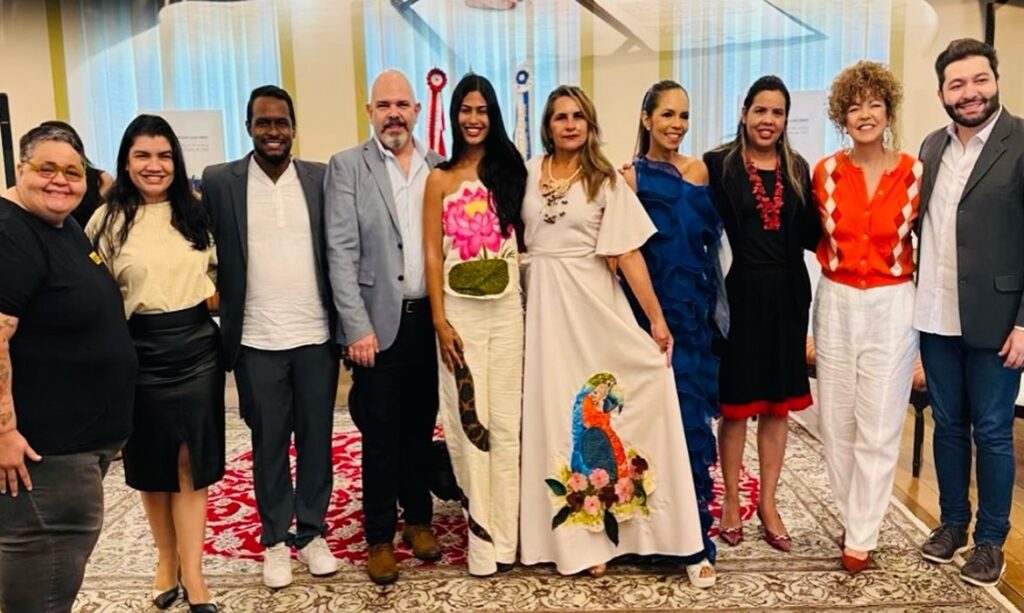 Úrsula Vidal acompanha lançamento de projeto de moda sustentável com custodiadas para a COP30 1 Úrsula Vidal acompanha lançamento de projeto de moda sustentável com custodiadas para a COP30