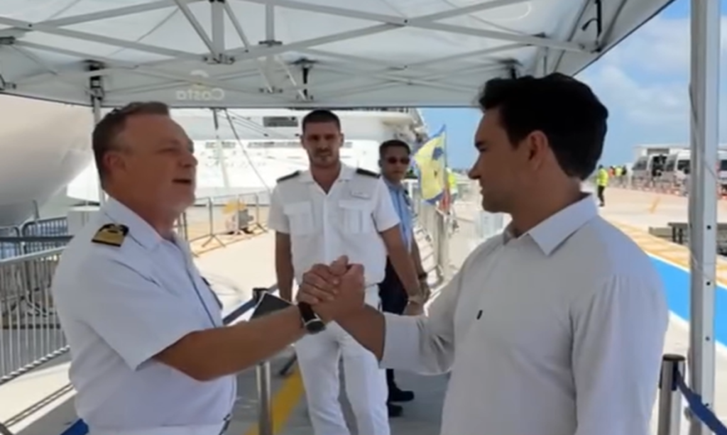 Celso Sabino vistoria navios-hotel que receberão delegações da COP-30 em Belém