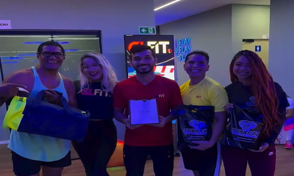 Academia GLFIT realiza sorteio de outubro e premia alunos com produtos esportivos e de beleza