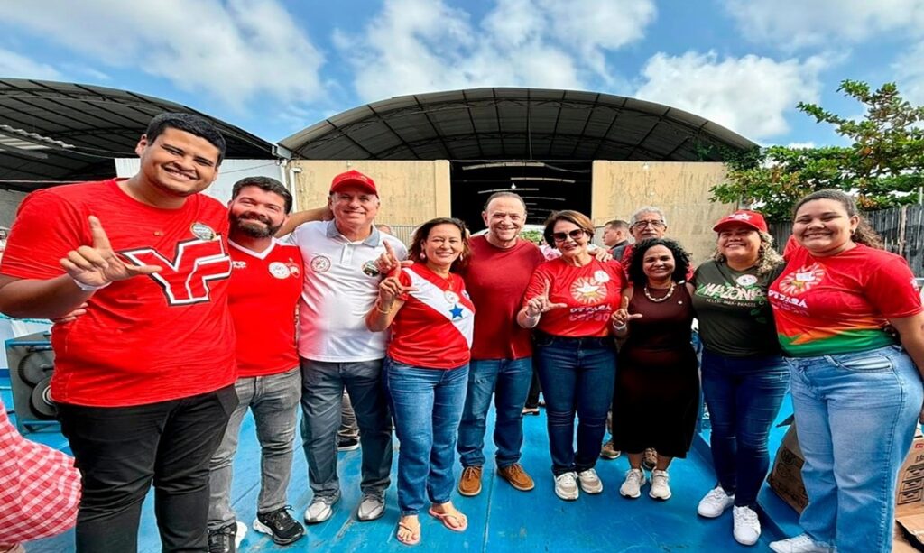 Deputada Dilvanda Faro participa de Barqueata na Cúpula dos Povos durante COP30