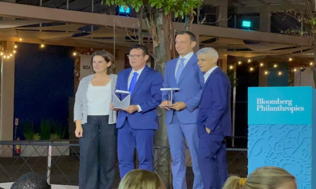 Barcarena vence prêmio internacional de liderança climática da Bloomberg na COP30