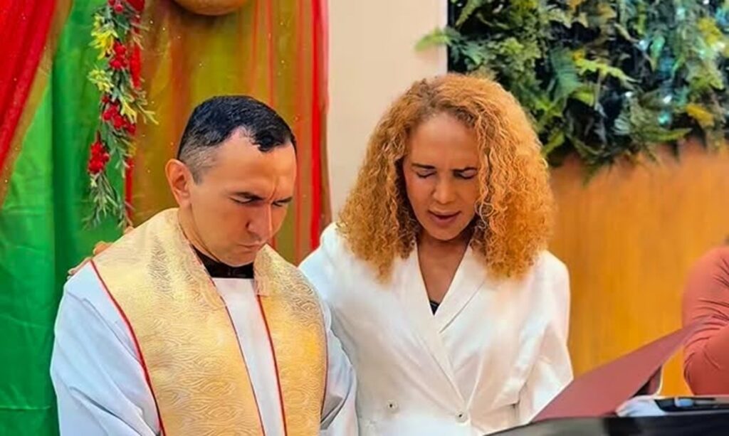 Adair Neves realiza celebração natalina com equipe e destaca momento de "reflexão e esperança"