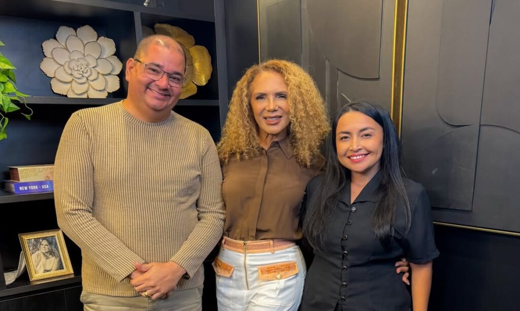 Primeira live do podcast "E aí, gente" com CEO Adair Neves atrai público e é marcada por troca de experiências