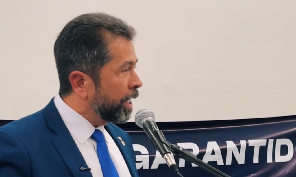 Deputado Henderson Pinto propõe alíquota zero para produção de cacau e estimula cadeia produtiva nacional