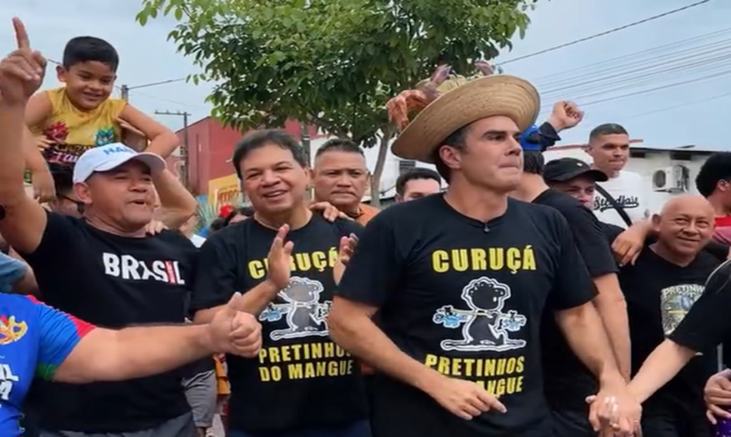 Deputado Chicão prestigia desfile do Bloco Pretinhos do Mangue e enaltece tradição de 37 anos em Curuçá