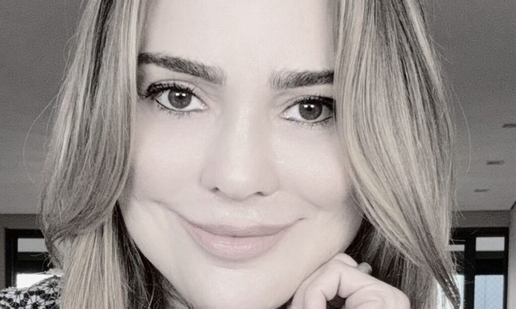Rachel Sheherazade critica título de "mulher mais relevante" dado a Virginia Fonseca e fala em "rebaixamento das brasileiras" 1 Rachel Sheherazade critica título de "mulher mais relevante" dado a Virginia Fonseca e fala em "rebaixamento das brasileiras"