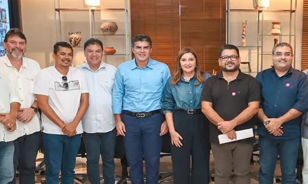 Helder esclarece que governo negou a licença para o lixão no Acará 7 Helder esclarece que governo negou a licença para o lixão no Acará