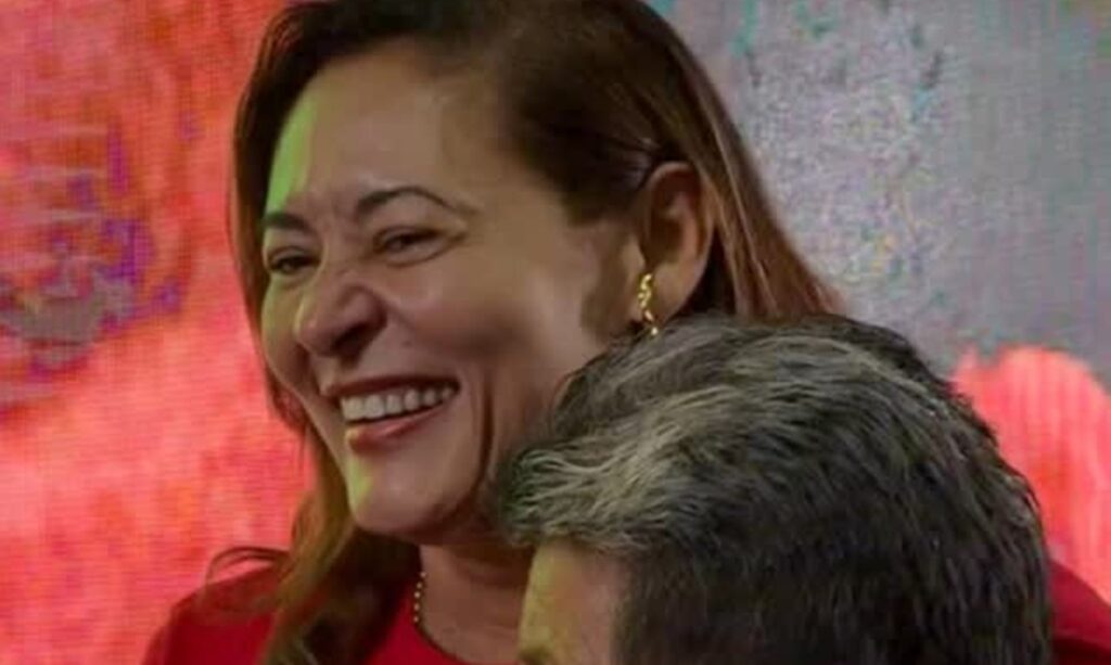 Dilvanda Faro participa de evento comunitário e reforça compromisso com a população
