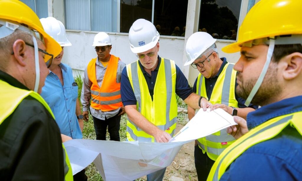 Presidente da FIEPA vistoria obras da Escola SESI de Referência em Castanhal e reforça compromisso com educação e desenvolvimento 4 Presidente da FIEPA vistoria obras da Escola SESI de Referência em Castanhal e reforça compromisso com educação e desenvolvimento