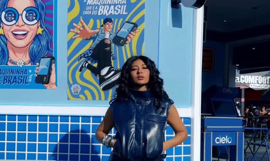 Zaynara celebra primeira vez no Lollapalooza