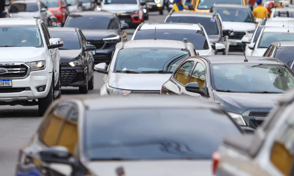 IPVA 2026: proprietários de veículos com placas de final 74 a 94 têm até 13 de abril para pagar com desconto de até 15%