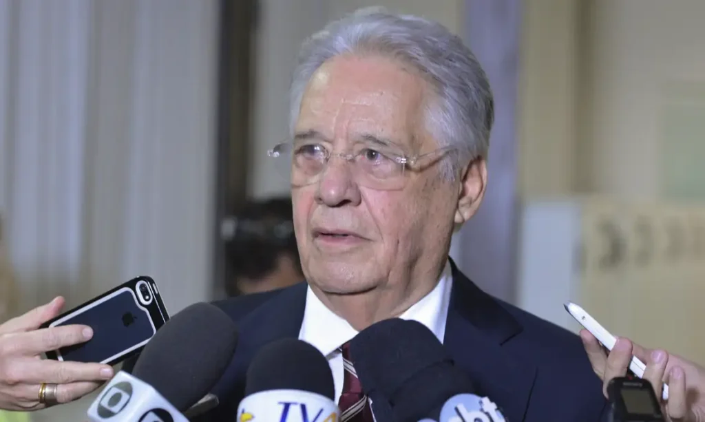 Justiça decreta interdição provisória do ex-presidente Fernando Henrique Cardoso devido ao agravamento do Alzheimer