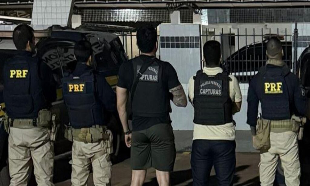 PRF e PF prendem foragido da Justiça por tráfico de drogas em Itaituba 3 PRF e PF prendem foragido da Justiça por tráfico de drogas em Itaituba