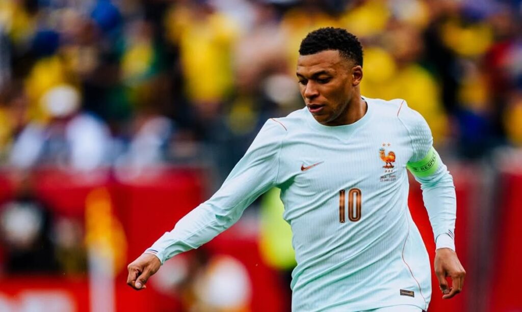 Mbappé é diagnosticado com lesão na coxa e preocupa antes da Copa do Mundo