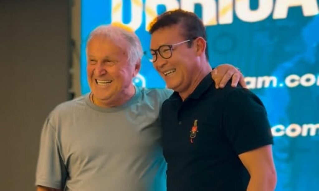 Prefeito Renato Ogawa celebra palestra de Zico em Barcarena como "noite especial"