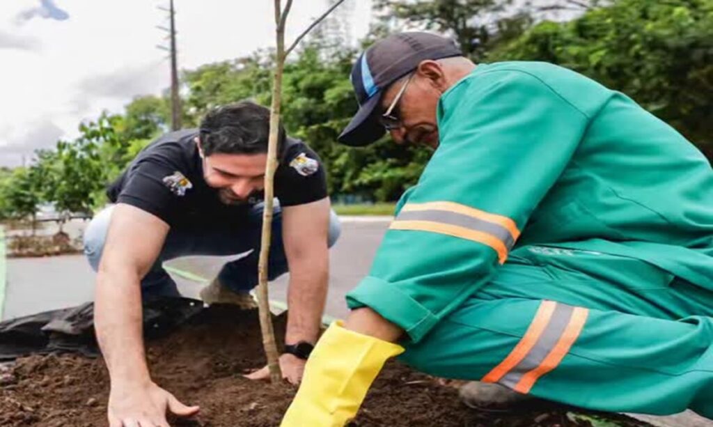 Prefeito Igor Normando anuncia revitalização verde na Avenida Padre Bruno Sechi 4 Prefeito Igor Normando anuncia revitalização verde na Avenida Padre Bruno Sechi