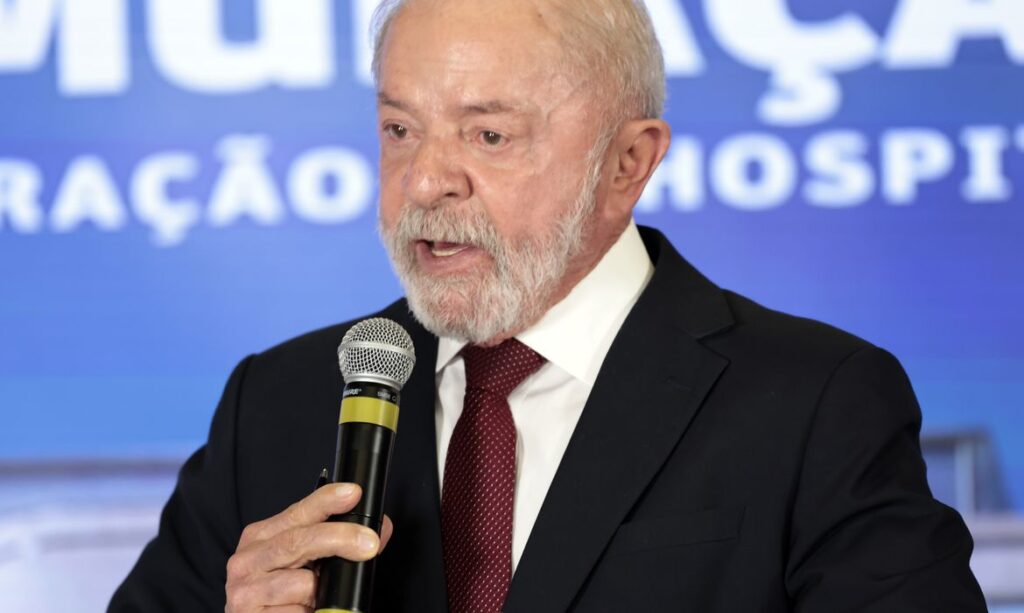 Lula quer incluir inadimplentes do FIES em pacote contra endividamento, mas não detalha renegociação