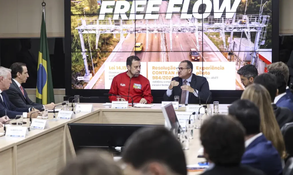 Governo suspende 3,4 milhões de multas do pedágio free flow e dá 200 dias para pagamento 1 Governo suspende 3,4 milhões de multas do pedágio free flow e dá 200 dias para pagamento