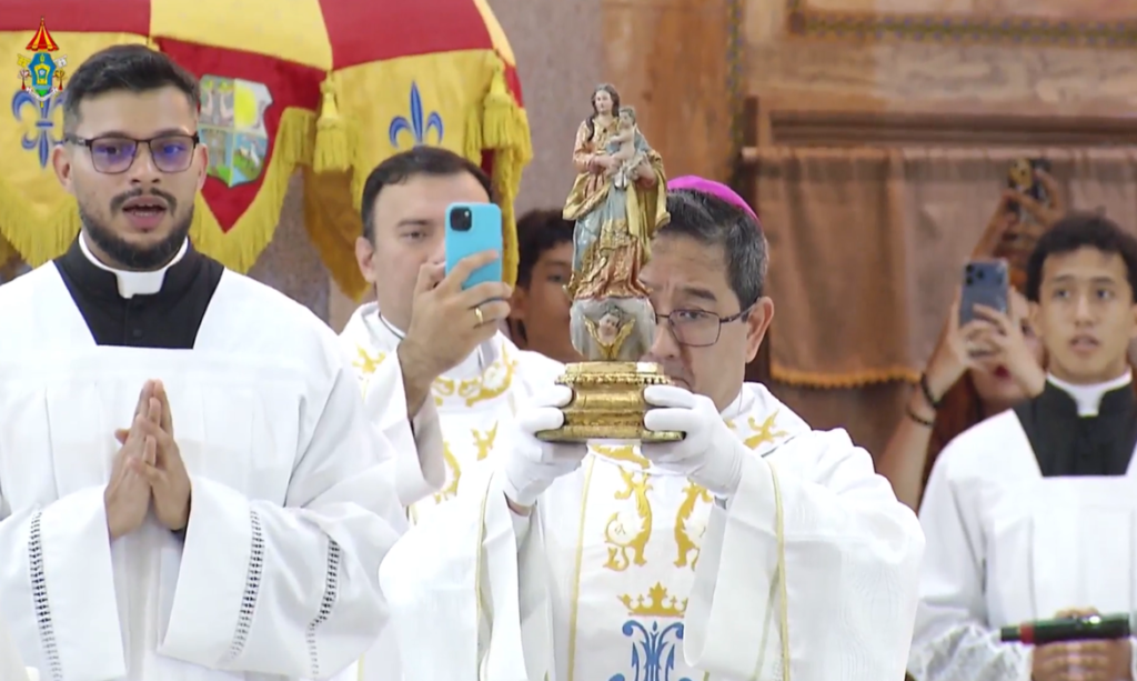 Basílica de Nazaré realiza tradicional descida da imagem original em Belém 5 Basílica de Nazaré realiza tradicional descida da imagem original em Belém