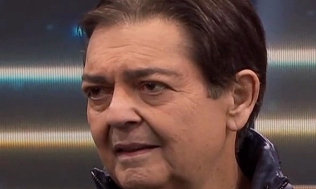 Faustão permanece internado e tem previsão de alta adiada