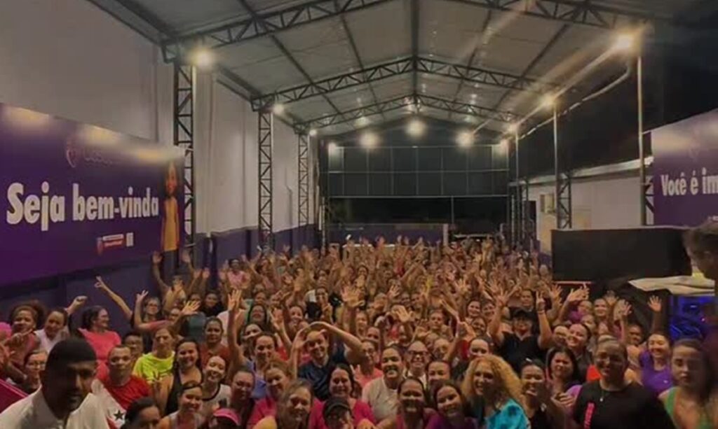 Adair Neves destaca acolhimento e valorização feminina na Casa de Lilás na Semana das Mães