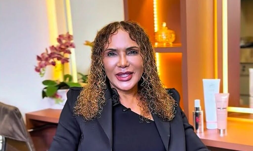 Adair Neves anuncia que Salão do Saúde Center e Casa Lilás recebem especialista em beleza capilar de São Paulo