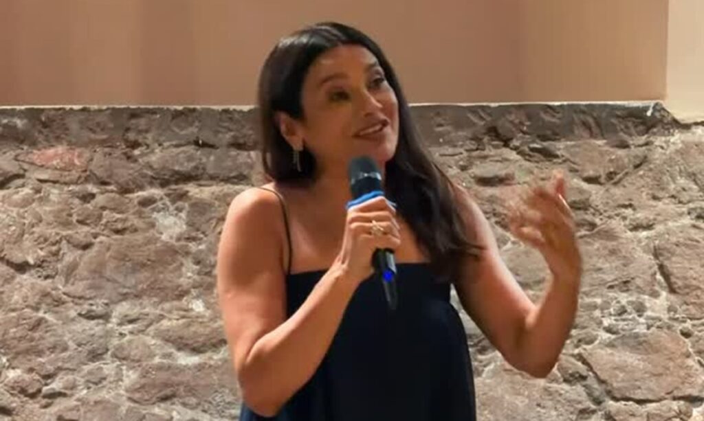 Armazém Festas destaca participação em homenagem concedida à atriz Dira Paes pela UFPA 1 Armazém Festas destaca participação em homenagem concedida à atriz Dira Paes pela UFPA